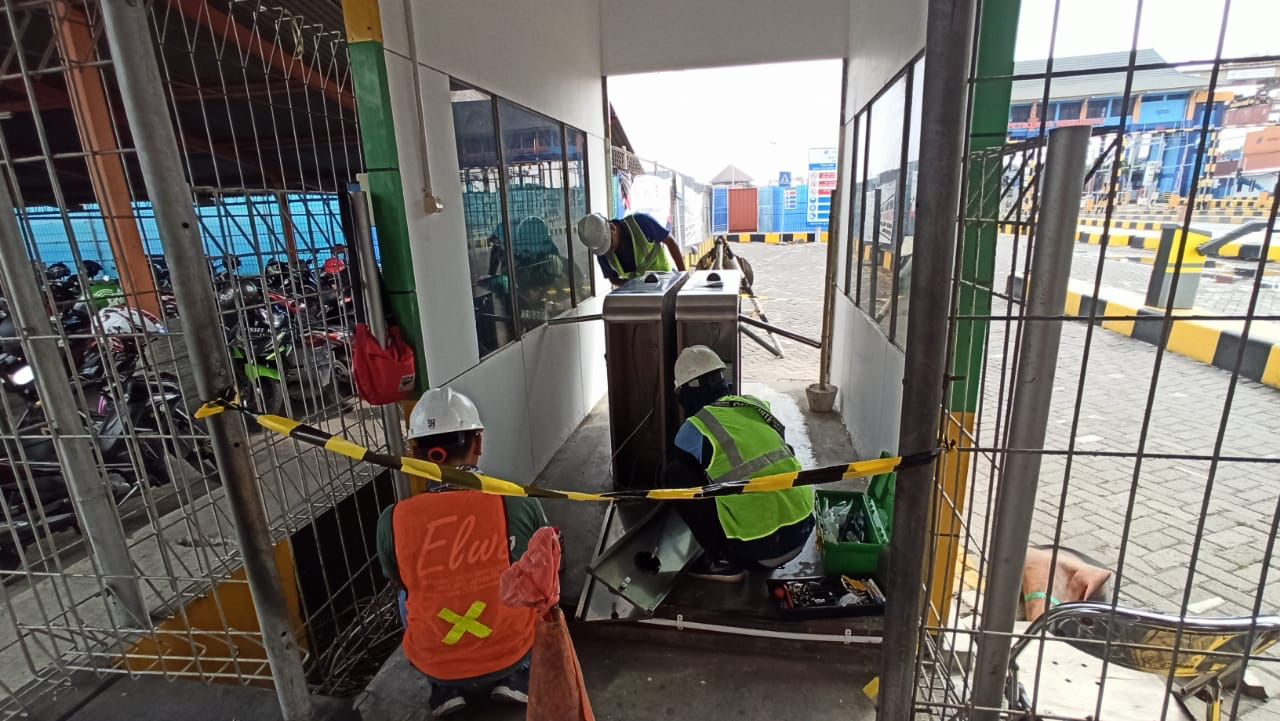 Instalasi Turnstile Gate